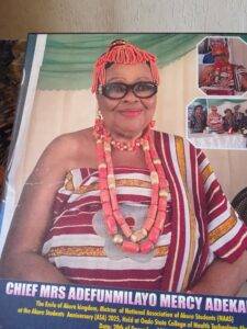 ERELU-IYALOJA GENERAL OF AKURE KINGDOM CONGRATULATES AIYEDATIWA ,DEJI OF AKURE ON50TH ANNIVERSARY OF ONDO STATE